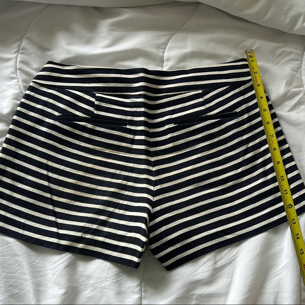 J. Crew • Nautical Navy & White Stripe Shorts • Size 6 - Picture 3 of 5